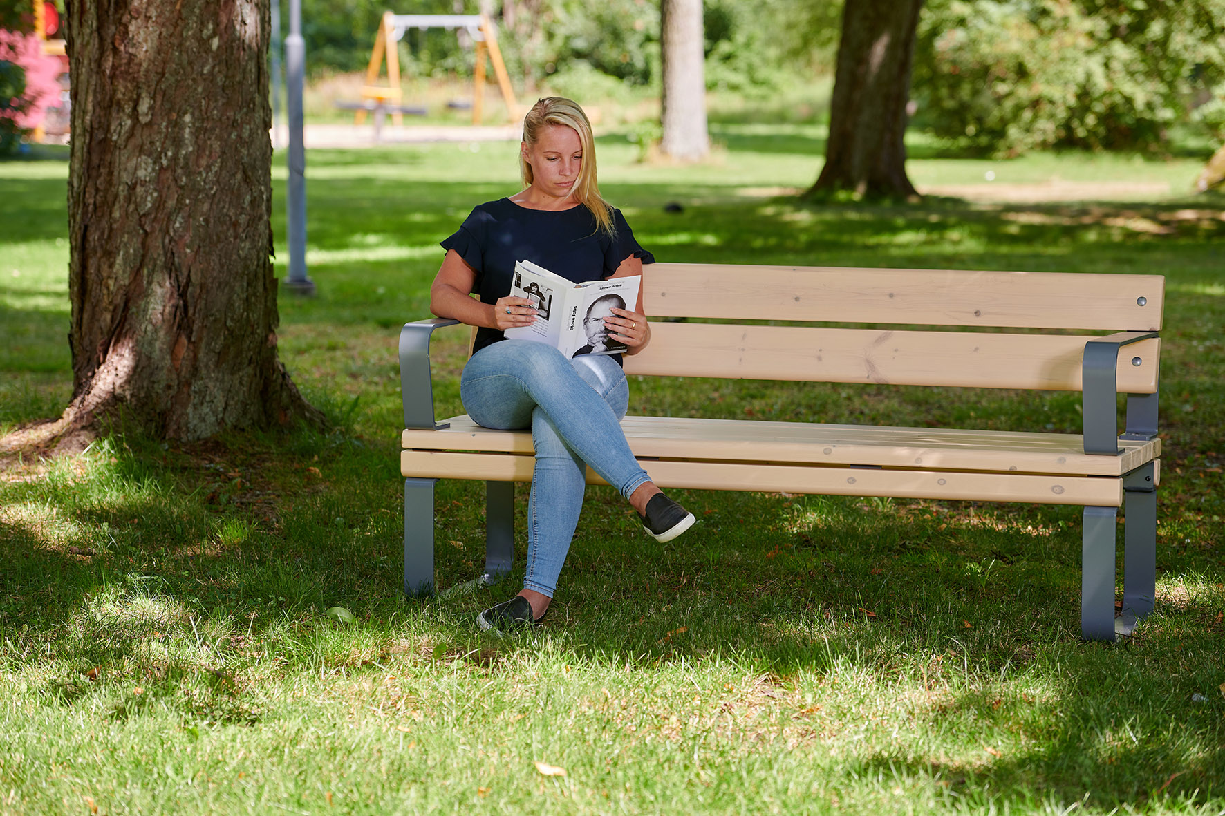 Park Bench Rosenlund 
